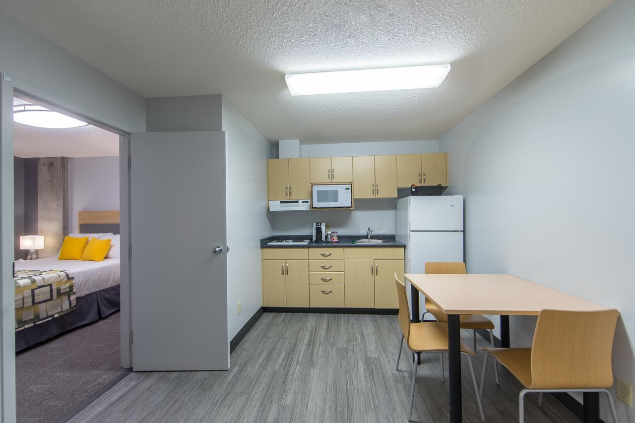 Macewan University Residence 埃德蒙顿 外观 照片