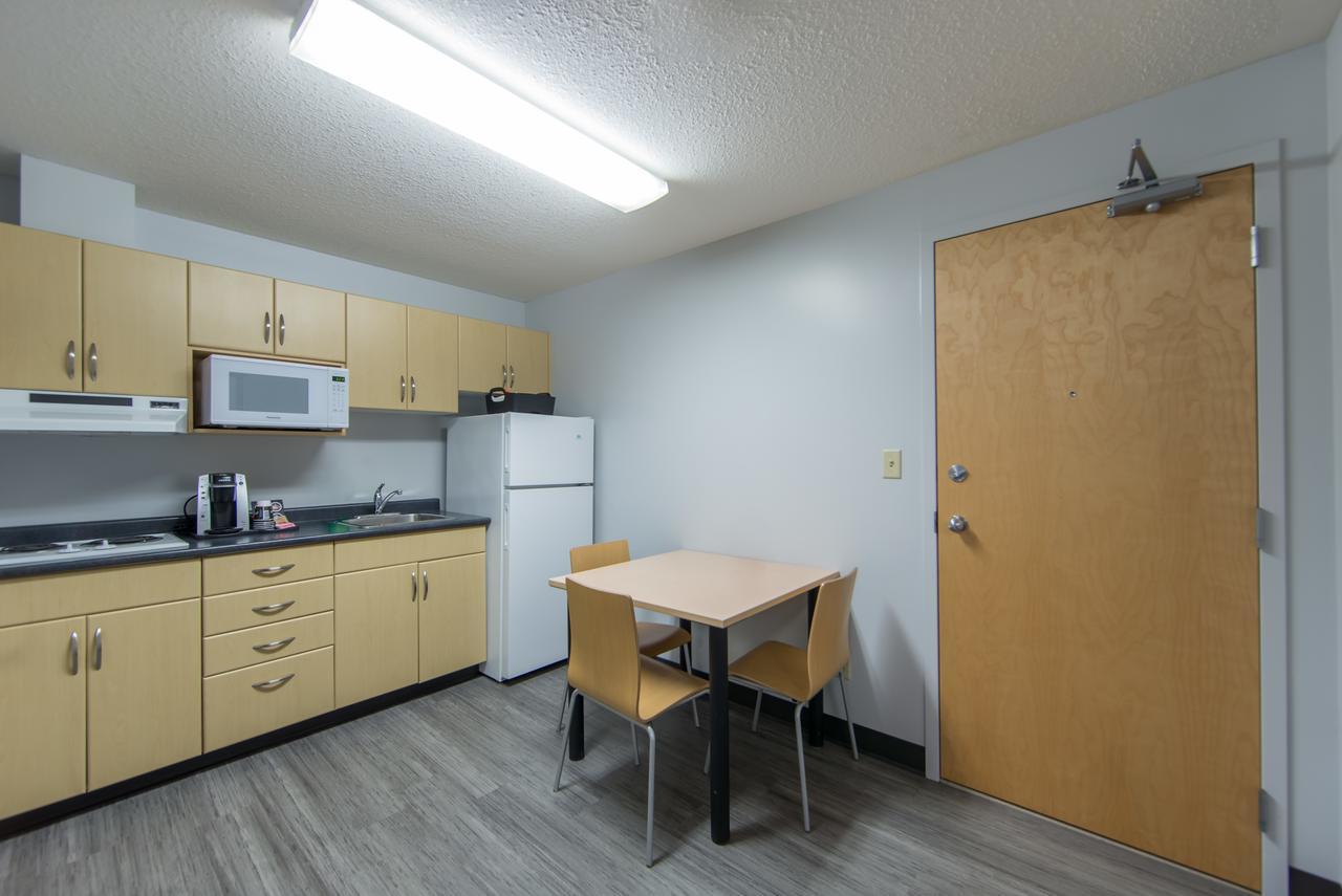 Macewan University Residence 埃德蒙顿 外观 照片