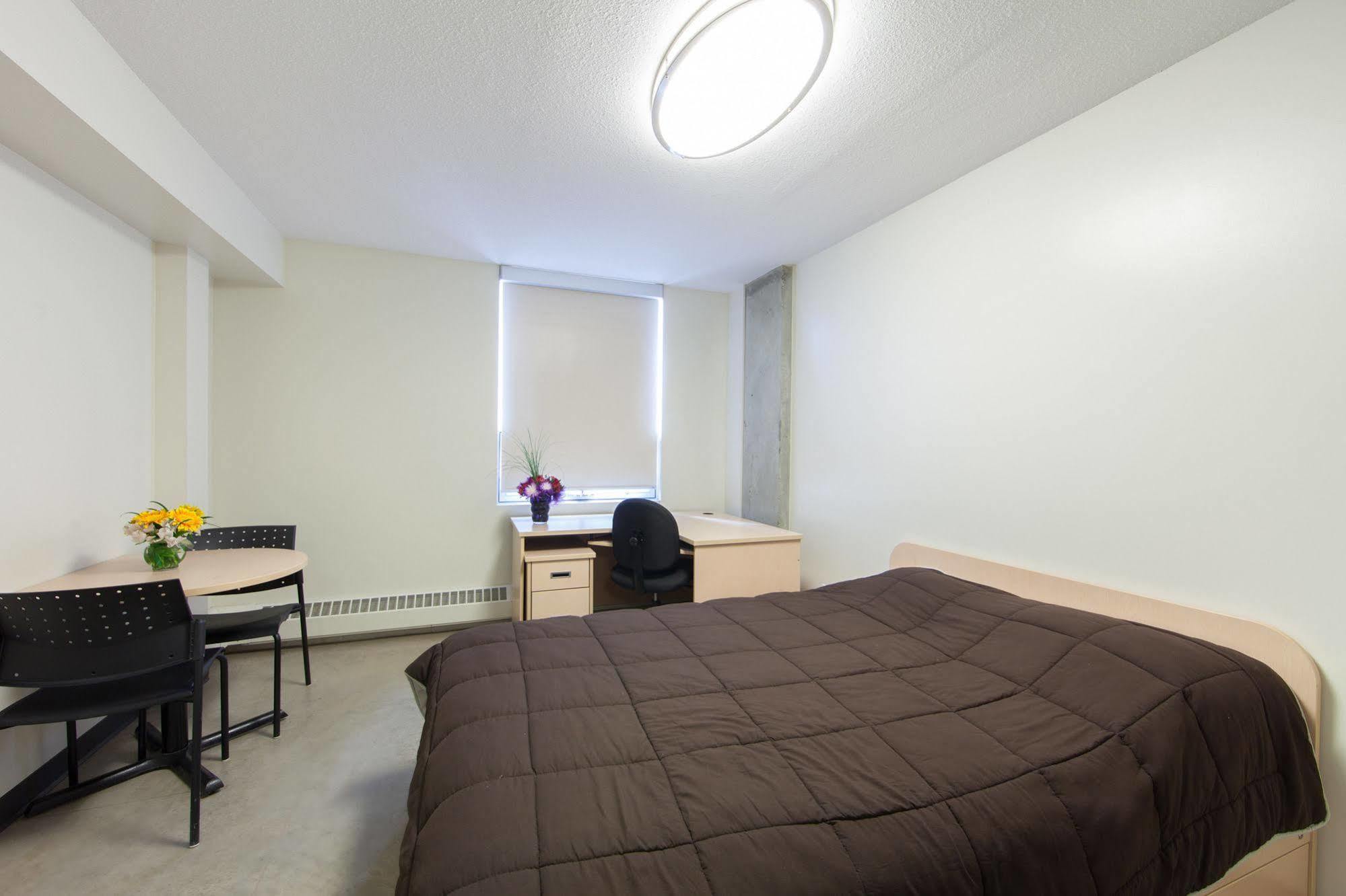 Macewan University Residence 埃德蒙顿 外观 照片