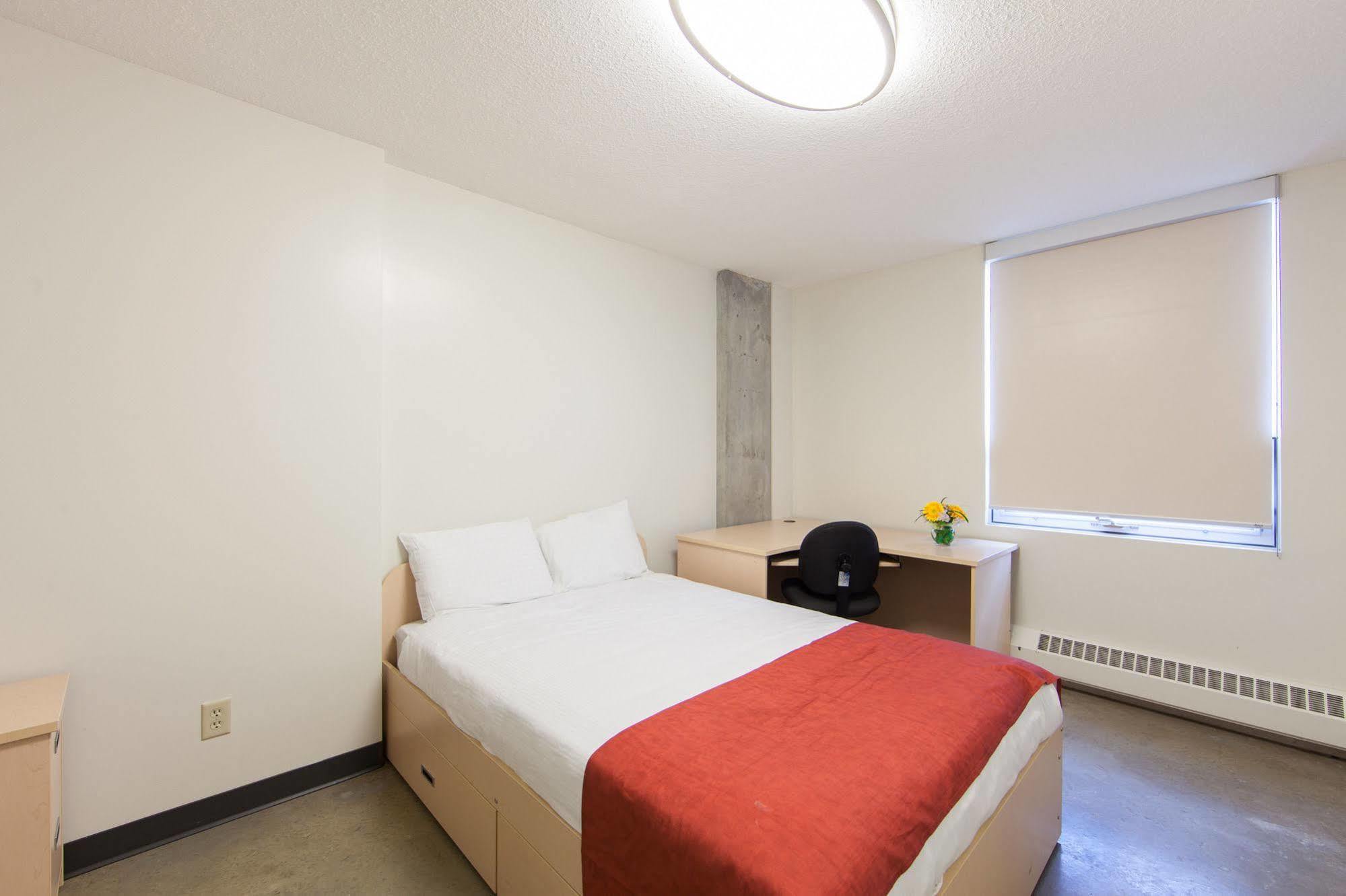 Macewan University Residence 埃德蒙顿 外观 照片